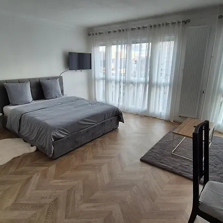 New 30m2 Centre Apartment *